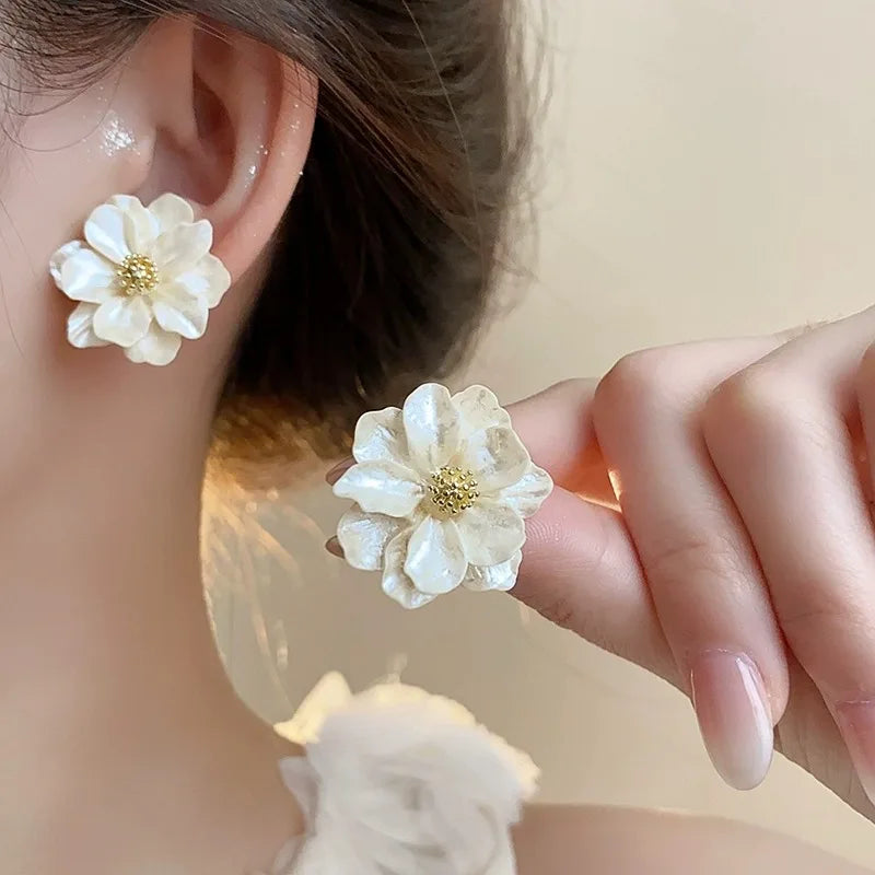 Petal Charm - R&N 