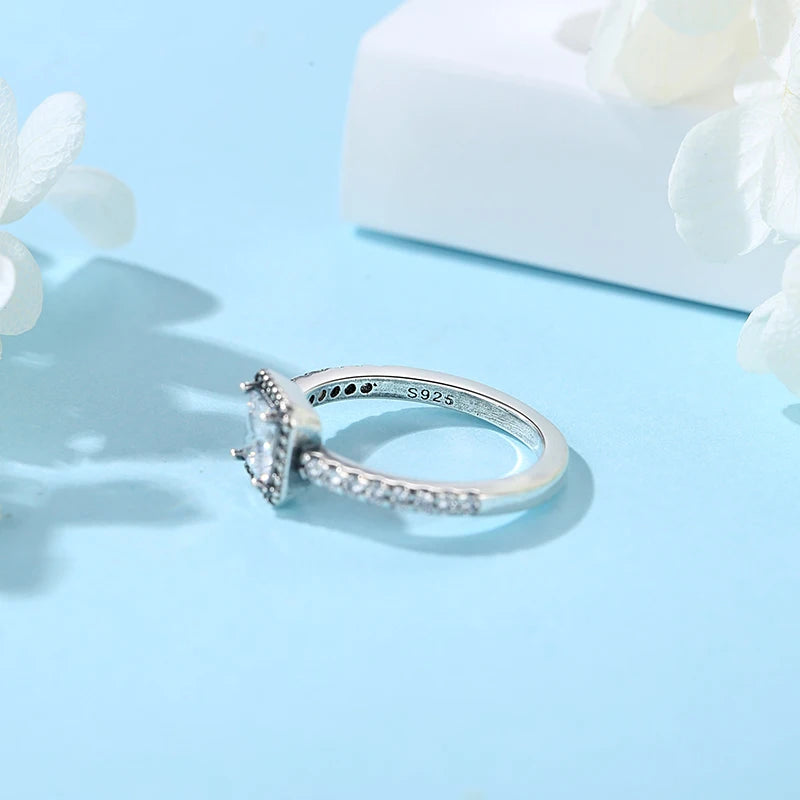 Luxe Radiance Ring - R&N 